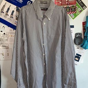 Kirkland Signature Shirt. Neck 17, size 35